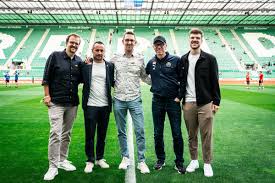 explicit and ambitious LA porn drama