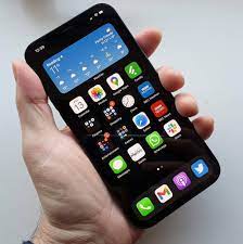 Iphone 12 Owners Complaining About Not Getting Text Messages And Message Notifications Iphone 12 Iphone Apps Homescreen Iphone