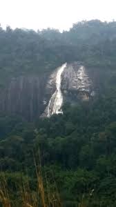 Gunung stong terletak di satu lembah yang dikelilingi oleh empat. Mendaki Gunung Stong Ayam Kelantan Comeilote