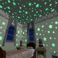 Kamar menjadi tempat yang paling nyaman, baik untuk melepas lelah maupun sekedar bersantai menghabiskan waktu. Jual Star Glow In The Dark Wall Sticker Stiker Hiasan Dinding Bintang Stars Dekorasi Dinding Kamar Rumah Di Lapak Fantasy Land Bukalapak