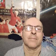 Hi beautiful lady you are young sweet cute and spicy lady I like and love  you ❤️