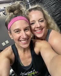 Kari Merrill's Instagram, Twitter & Facebook