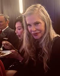 Thanks Leeza for a wonderful glamorous evening💕#hollywoodhalloween  #hadaball #verinicalake #imariedawitch #brigetbardot #hardrock  #cindysfriends #revelrouge #iwasagoodgirlthisyear #imarriedawitch1942  #oldhollywoodglamour