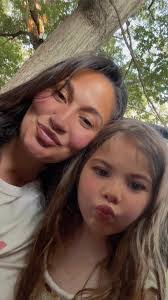 Lea Coyle's Instagram, Twitter & Facebook