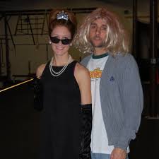 Celebrating the legacy of kurt cobain through photos, videos, lyrics and art with his fans. Audrey Kurt A Pair Of Halloweenies Daisy Janie