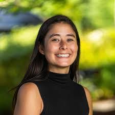 Jessica Paulson's Instagram, Twitter & Facebook