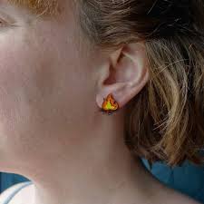 Stud earrings Lili0607 Camp fire brown reclaimed plastic laser lilipop