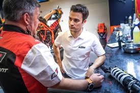 112.4 pounds or 51 kg. Pedrosa Testing Something Very Interesting In Brno Motogp