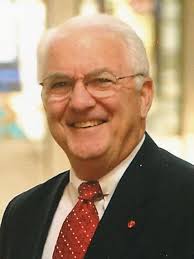 Retired educator receives Notre Dame Club's top honor