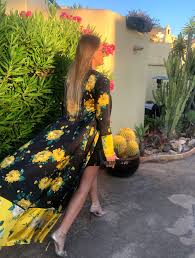 Achetez votre robe maxi préférée de diverses robes maxi colorées et élégantes en ligne avec des prix bas à tbdress. Black Romantic Maxi Robe Kaia London