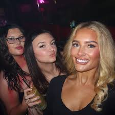 National @emilyymahoney day (a day late)🥂🎂