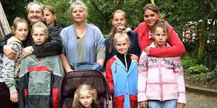 Für ihre heftig pubertierende tochter loredana (16) wünscht silvia wollny sich: Silvia Wollny Instagram