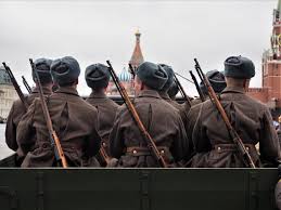 После военного парада 7 ноября 1941 года — на фронт. Moskvu 1941 Goda Vossozdadut Na Krasnoj Ploshadi Moskva Centr
