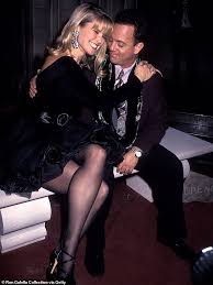 Is candy hemphill christmas divorced? Christie Brinkley And Ex Husband Billy Joel Still Have Christmas Singalongs 25 Years After Divorce Daily Mail Online