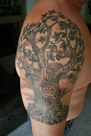Tribal Shoulder Tattoos Best Shoulder Tattoos And Shoulder Tattoo Tatoeages Met Bomen Tatoeage Ideeen Tatoeage