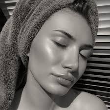 Amanda Lauren Trumbull (@beautyyouforia) • Instagram photos and videos