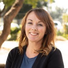 Emily Parra's Instagram, Twitter & Facebook