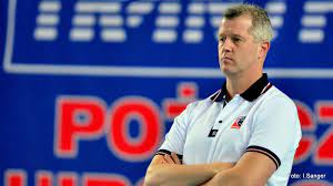 Z przekazu telewizyjnego można było usłyszeć, że ma im do przekazania dwie rzeczy, choć nie dało się wychwycić. Wiadomosci Sportowe Doniesienia Z Kraju I Ze Swiata Strona 115 Polskie Radio Pik