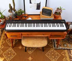 The hammers are also weighted. Roland Fp 30x Digital Piano