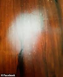 Take a utility knife and drag the edge of the blade over the burn to remove the damaged wood. The Two Step Process That Will Remove Burn Marks In Seconds Daily Mail Online