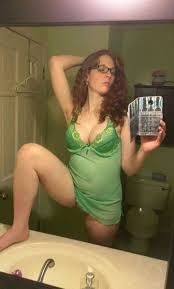Green lingerie Porno Photo - EPORNER