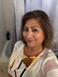 Good DAY FB, I'm Teresa. Just wanted to introduce myself and share a quick  pic. Feel free to add me or DM 🖤 Hope you have a GREAT DAY…🩷