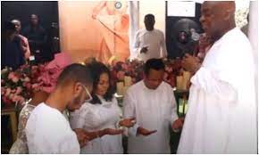Notable celebrities like yomi fabiyi, ayo ojewole and instagram comedian, wole agba were in attendance. Watch Moment Bishop Oyedepo Stormed Tope Alabi S 50th Birthday Party Kemi Filani News
