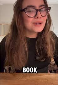 3 Book mondays!#autismrepresentation #inclusive #unmasked #elliemiddl...