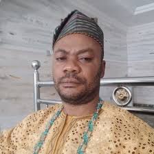 Looking at the Odu, "Ejiogbe", cast for today's Ose Ifa, we are all  required to perform our duties( Ose Ifa worship)diligently so that we can  be rewarded accordingly. Just listen:- Òrúnmìlà wí