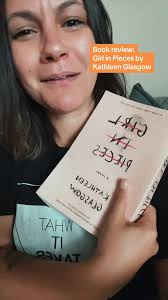 Whats The Overall Rate Out of Five for Girl in Pieces by Katherine Glasgow 