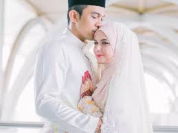 Tips jimat untuk kumpul duit kahwin. Nak Kahwin Tapi Duit Tak Cukup Bakal Pengantin Kena Buat 13 Tip Ini No 3 Lelaki Paling Suka Pesona Pengantin