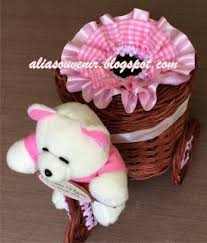 Nuansa Warna Pink Souvenir Tempat Tisu Rotan Sepeda Dgn Boneka Teddy Souvenir Teddy Bear