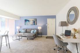 This one bedroom bungalow sits on a lovely corner plot that offers fantastic spacious rooms that briefly comprise: 1 Bedroom Flat To Rent Stratford Search Your Favorite Image