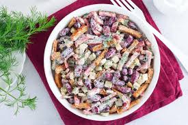салат с фасолью и сухариками и корейской морковью и колбасой Salat S Fasolyu Suharikami I Kolbasoj Recept S Foto Poshagovo 1000 Menu