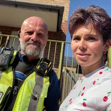 TO ALL THOSE WORKING FROM A PATROL CAR TODAY AND EVERYDAY. I APPRECIATE  YOUR SERVICE. 🚓🚓🚓🚓🚓🚓