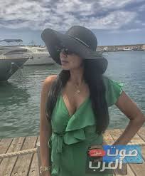 شاهد رانيا يوسف بالهوت شورت على البحر
