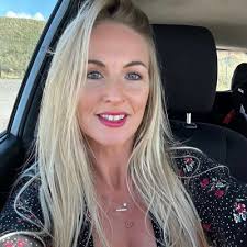 Lisa Ashton (@lisaashton_acts)