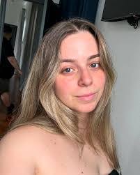 Mabel May's Instagram, Twitter & Facebook