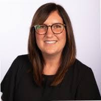 Laura Wendland's Instagram, Twitter & Facebook