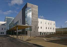 New Stobhill Hospital Reiach And Hall Architects Archdaily Healthcare Architecture Architect Hospital