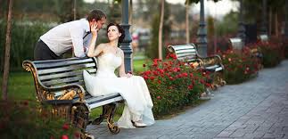 Discuss all the ideas and poses that are not included in the traditional wedding photography shot checklist. How To Prepare For A Wedding Photography Consultation Meeting With Your Client