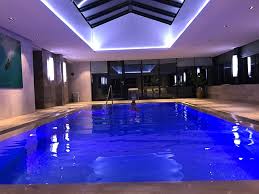 Zo zijn er veel bekende musea waaronder het rijksmuseum en van gogh museum. Van Der Valk Hotel Oostzaan Amsterdam 124 1 3 5 Prices Reviews The Netherlands Tripadvisor