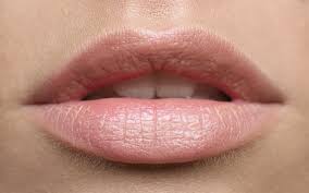 4 Conseils Pour Avoir Des Levres Roses Naturellement Levres Pulpeuse Levres Roses Maquillage Permanent Levres