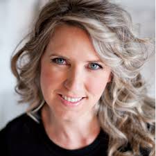 Tracey Maxwell's Instagram, Twitter & Facebook