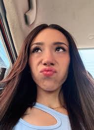 Emilia Ponce's Instagram, Twitter & Facebook