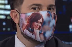 Fuerte cruce entre noriega y brancatelli por el regreso a las clases, clases: Inhalar Amor Y Proteccion Diego Brancatelli Explico De Que Lo Protege El Tapabocas De Cristina El Litoral Noticias Santa Fe Argentina Ellitoral Com