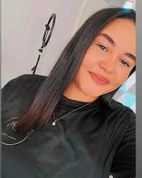 Larissa Mares (@lahmares70) • Instagram photos and videos