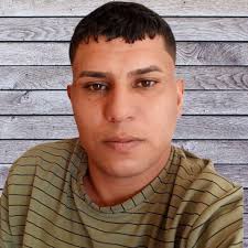 Laying down Tape with paint roller 💡 #ideas #contractor #reels  #PaintingTips #DIYart #FacebookReels #PaintWithMe