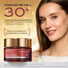 Embellece tus labios mientras los renuevas con un solo producto. Maite  Perroni lo hace con nuestro nuevo Concentré Total Labios.