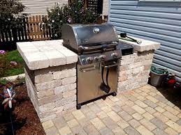 This Grill Surround Was Custom Designed And Built By Joliet Il Grill Surround Builder Archadeck Of Outdoor Barbeque Outdoor Grill Station Outdoor Grill Area